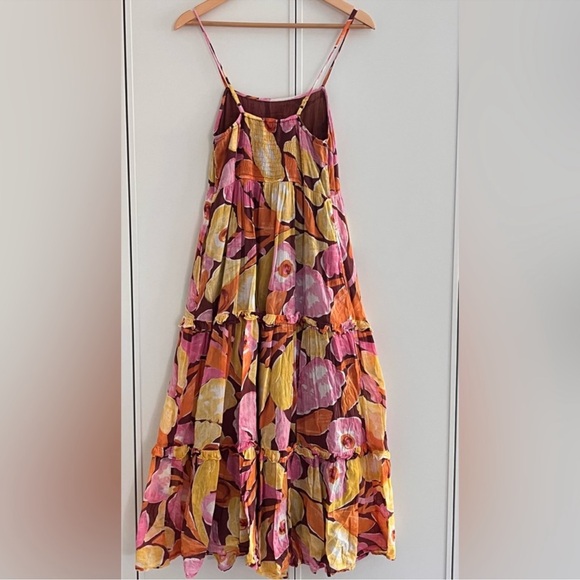 BANJANAN Floral Midi Dress - Picture 2 of 15